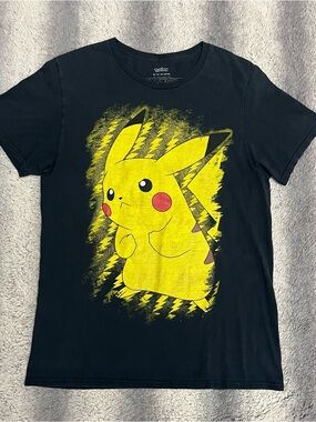 Pokémon Pikachu Graphic Tee - Black & Yellow Boys Medium T Shirt